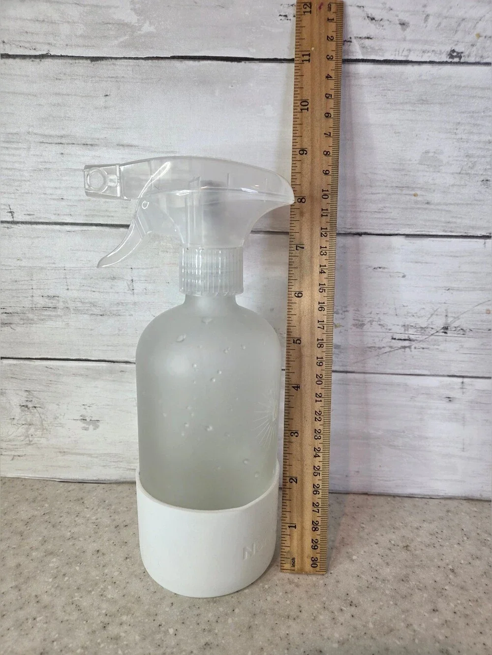 Norwex 16 oz Frosted Glass Reusable Spray Bottle Adjustable Nozzle Rubber Base